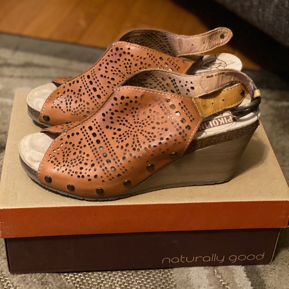 Pinkolinos Wedge